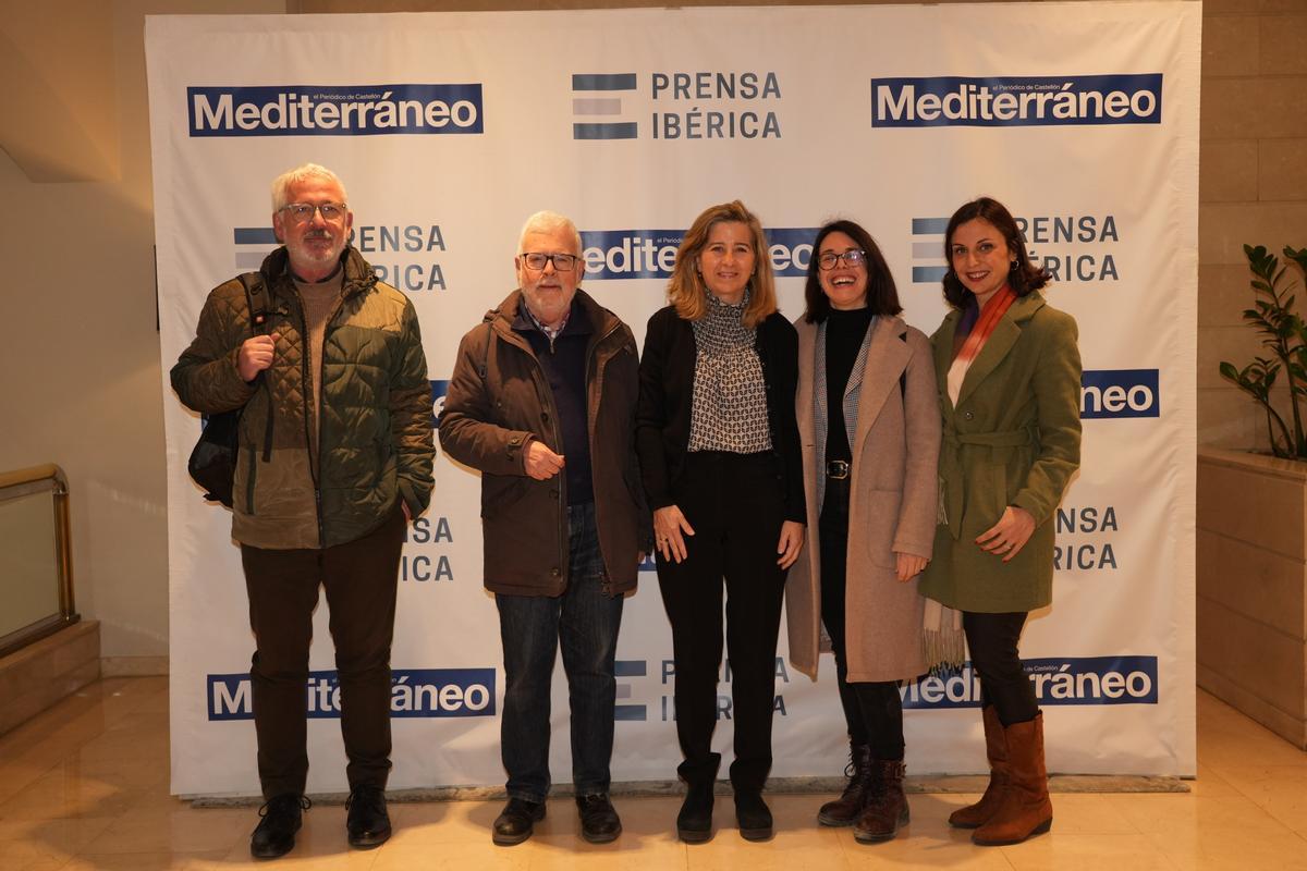 Carmen Álvarez, con parte del equipo de Cevisama y Feria Valencia.