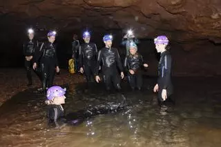 La ministra de Ciencia anuncia en la Vall siete líneas de investigación del CSIC en les Coves de Sant Josep