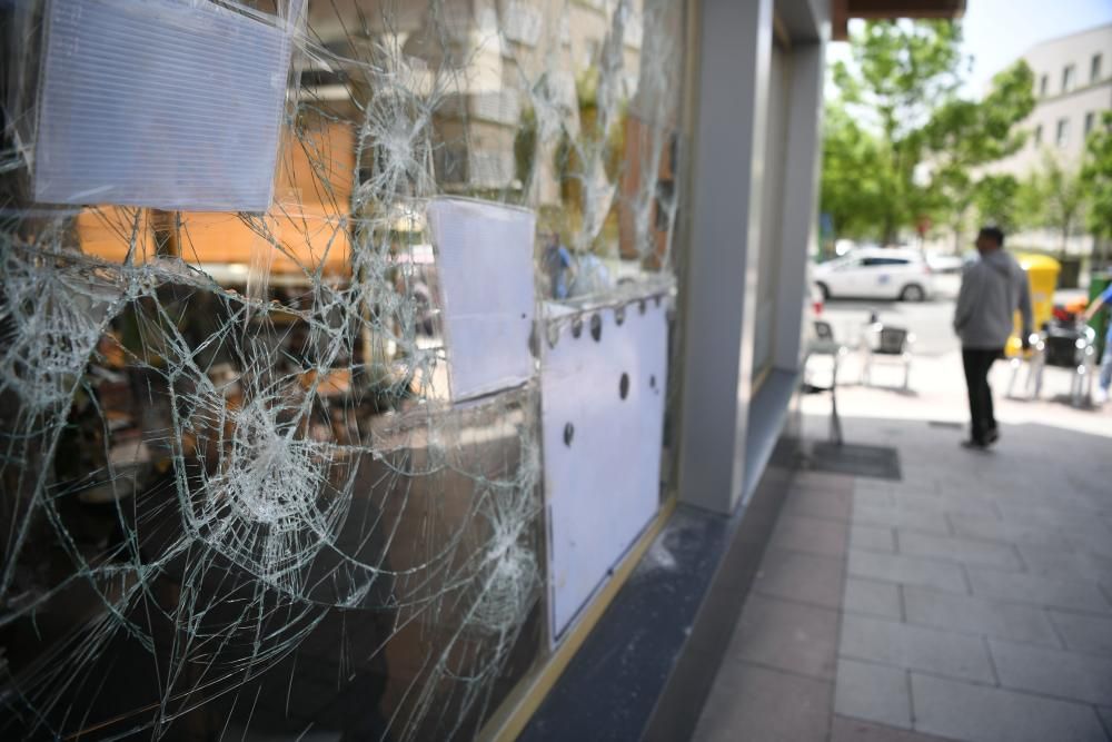 Un detenido tras destrozar el cristal de un bar