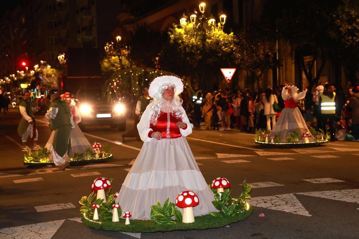 El Entroido vigués más colorido, en imágenes