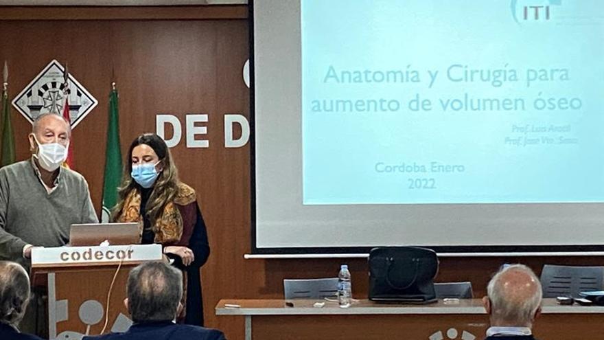 Antonio y Marta Rodrigo, como promotores, abrieron la primera reunión del ITI Study Club Córdoba