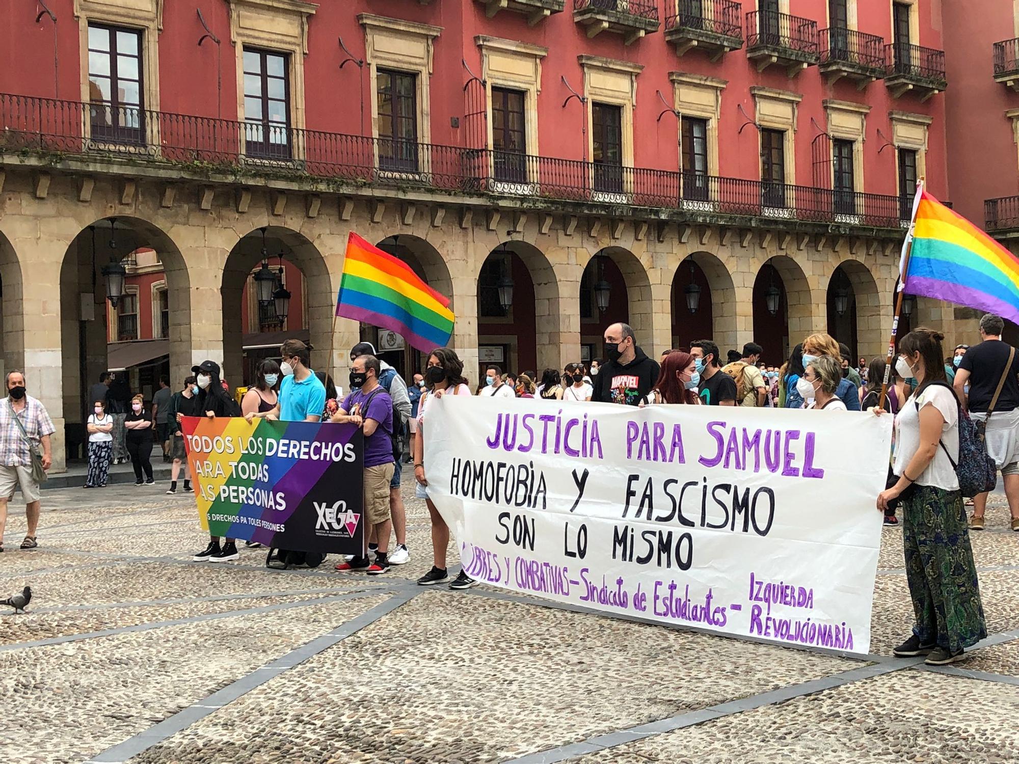 Oviedo y Gijón salen a la calle para pedir justicia por el asesinato de Samuel: "Ni una agresión sin respuesta"