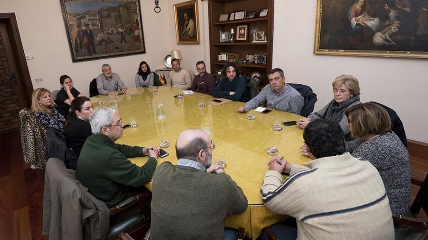 La Diputación de Cáceres se replanteará su colaboración con Liberbank si cierra oficinas