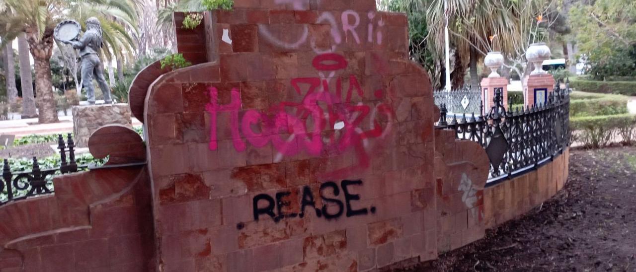 Parte posterior de la Glorieta de la Provincia, en el Parque, hace unos días. | A.V.