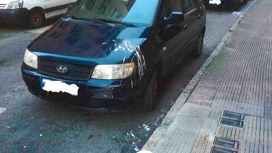 Acto vandálico: una docena de coches amanecen llenos de pintura en Vigo