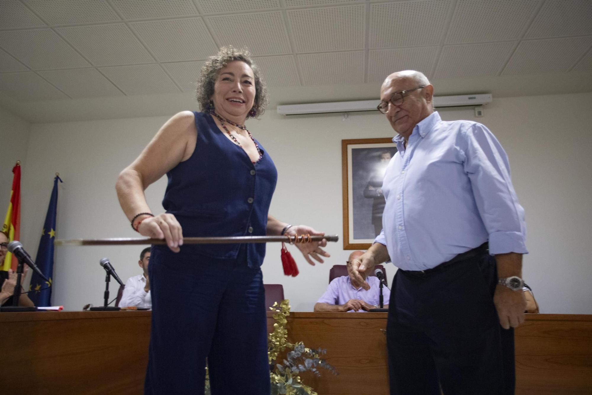 Todas las fotos de la toma de posesión de la nueva alcaldesa de Novetlé