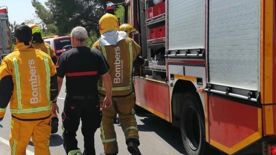 En estado crítico la conductora de 84 años cuyo coche ha volcado en Xàbia