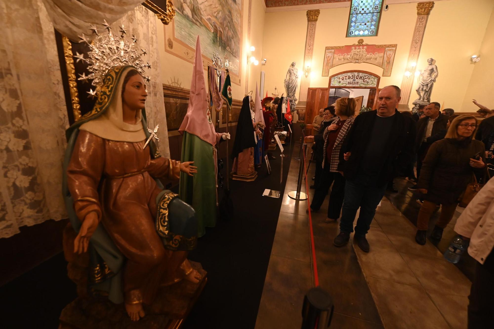 Vila-real exhibeix el ric patrimoni artístic de la Setmana Santa local
