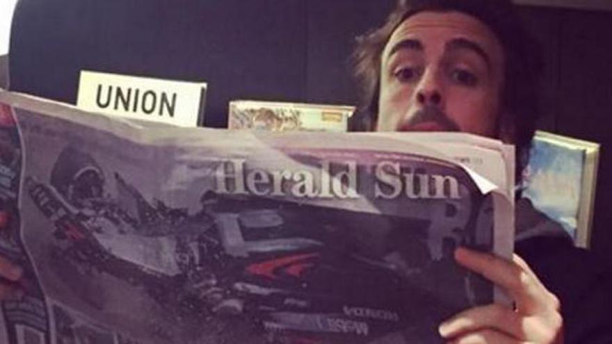 Alonso, con la portada del Herald Sun.