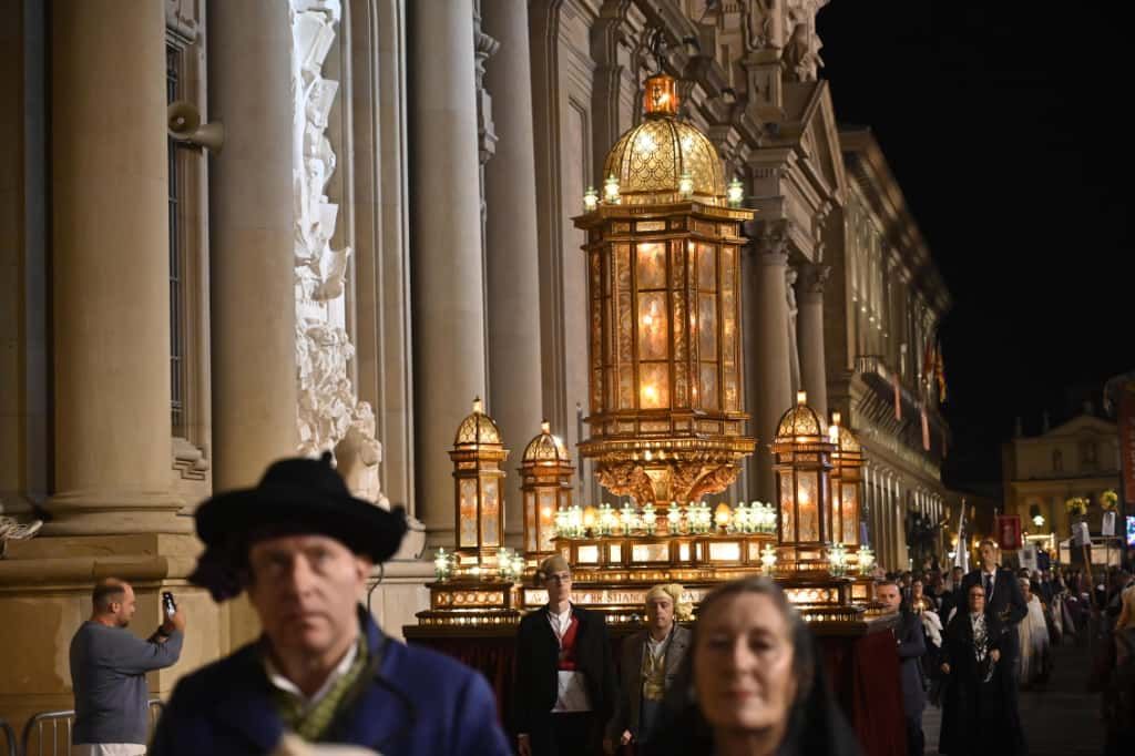 El Rosario de Cristal, uno de los momentos más emocionantes de las Fiestas del Pilar