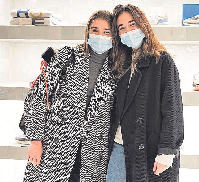 Silvia Carbonero y Patricia Carbonero.