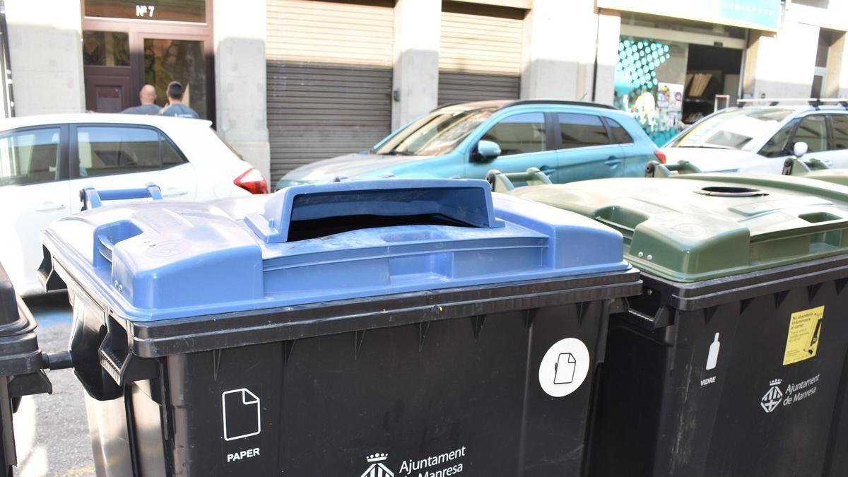 El nou model de tapadels contenidors de paper i cartró
