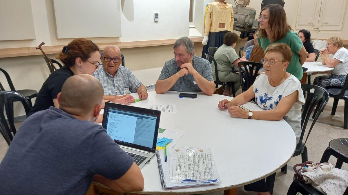 Trobada donsell de les Persones Grans del Berguedà a Viladomiu Nou
