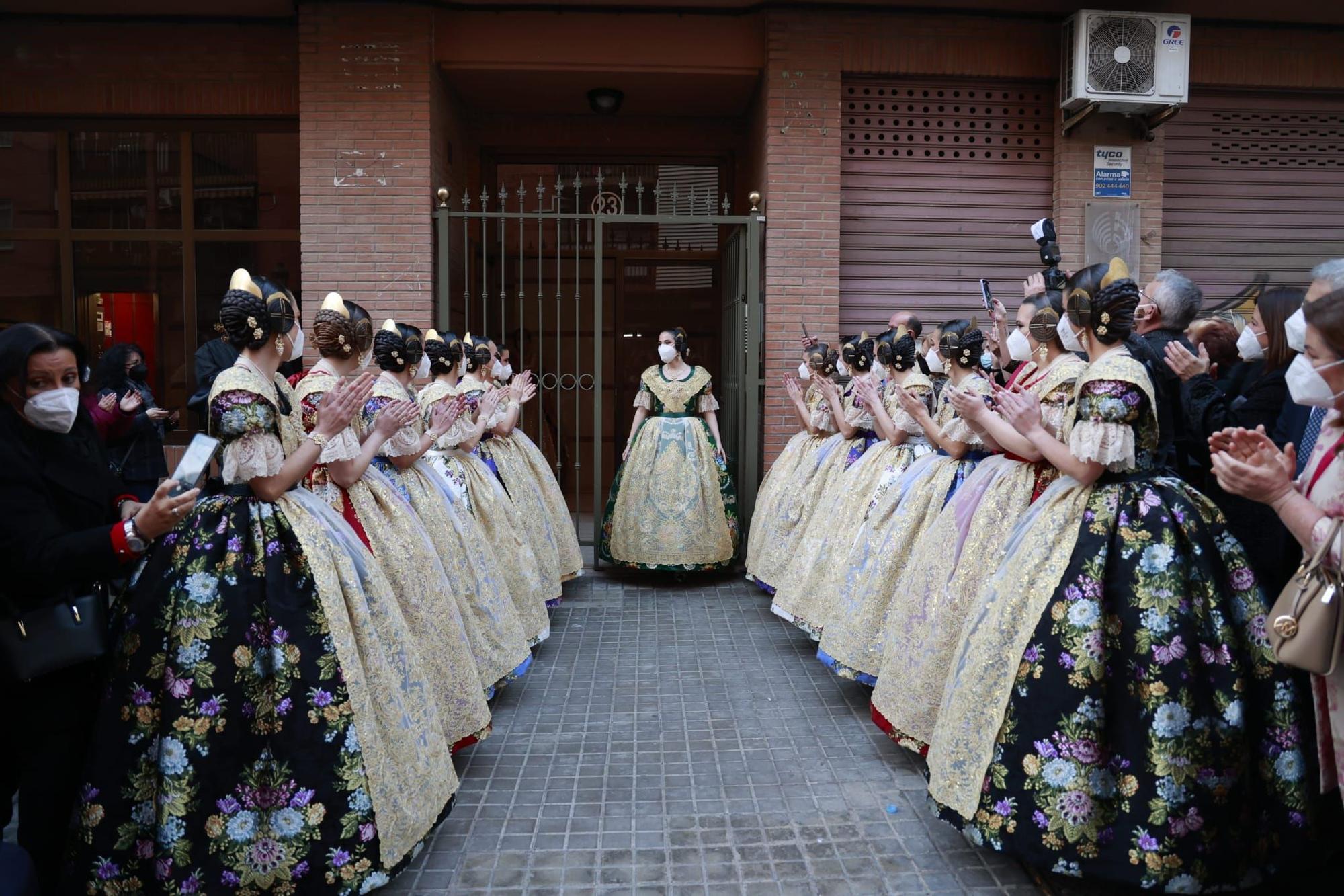 Espolín de la Fallera Mayor de València | Carmen Martín escoge el color verde primavera