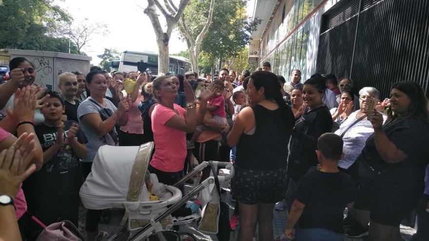 Friedliche Demonstration der Anwohner von Son Banya in Palmas Innenstadt