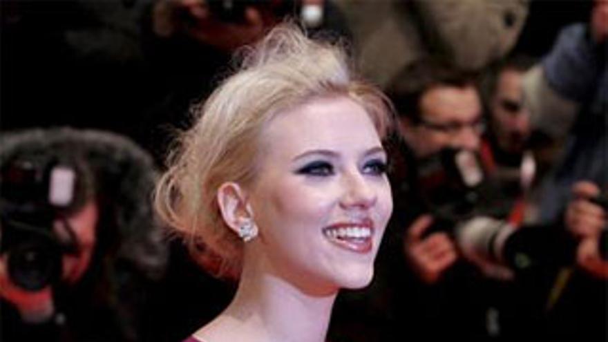 Scarlett Johansson, ahora también niña mimada de la música
