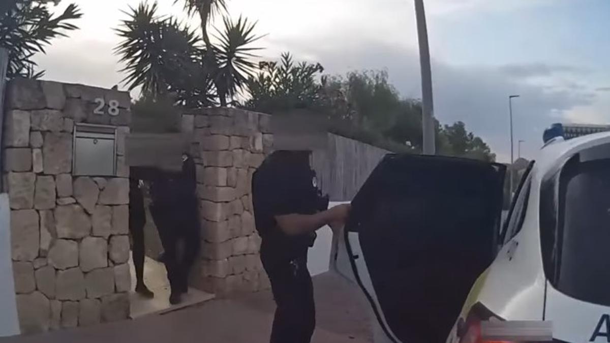 Captura del vídeo subido por la Policía Local de Sant Josep.