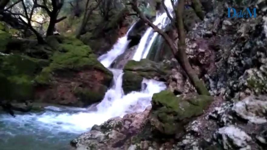 Espectacular crecida del Salt del Freu tras las intensas lluvias del fin de semana