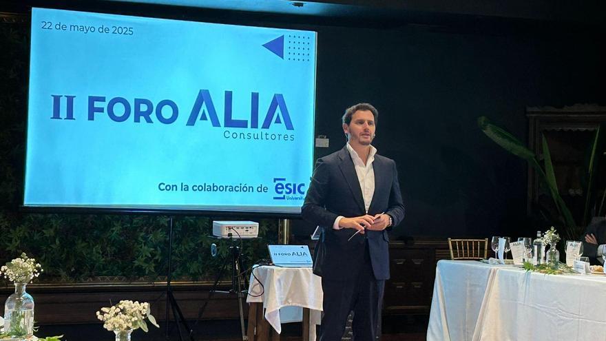 Albert Rivera, este jueves en el 2º Foro ALIA Consultores – ESIC University, celebrado en el restaurante El Cachirulo de Zaragoza.