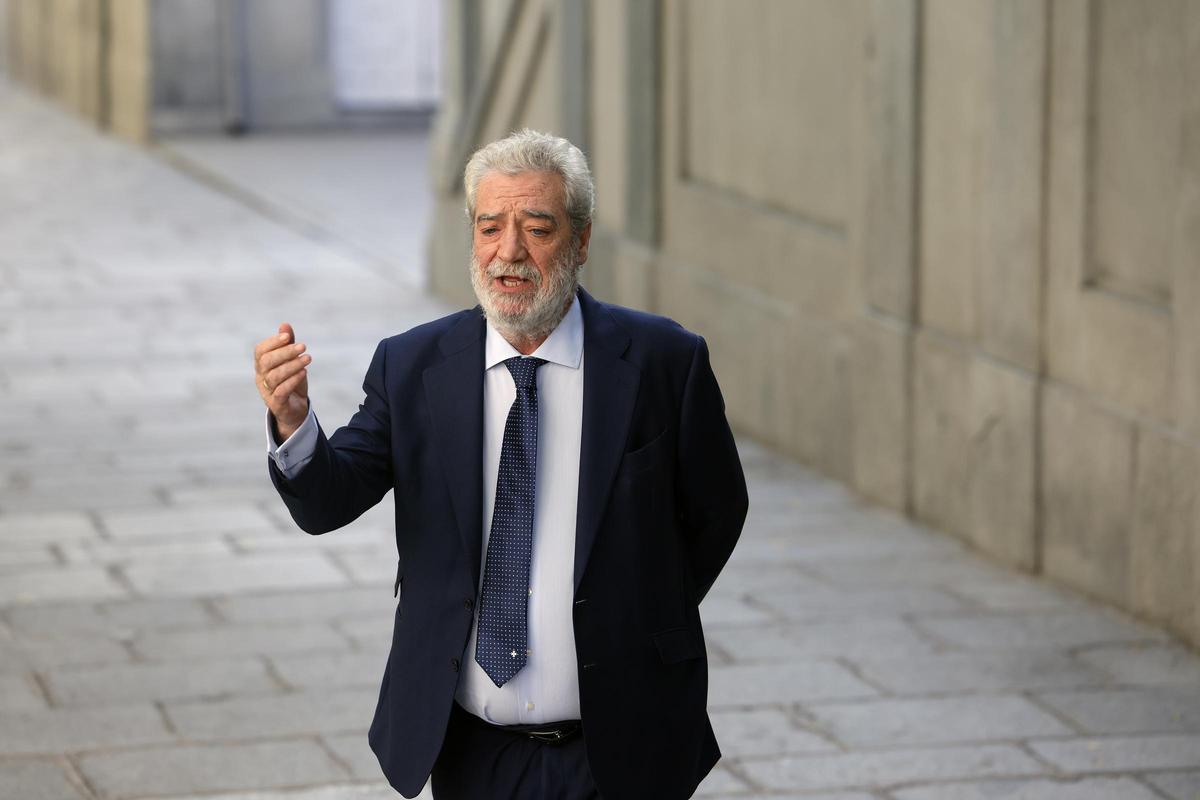 La jueza cita a Miguel Ángel Rodríguez como querellado por filtrar datos de periodistas