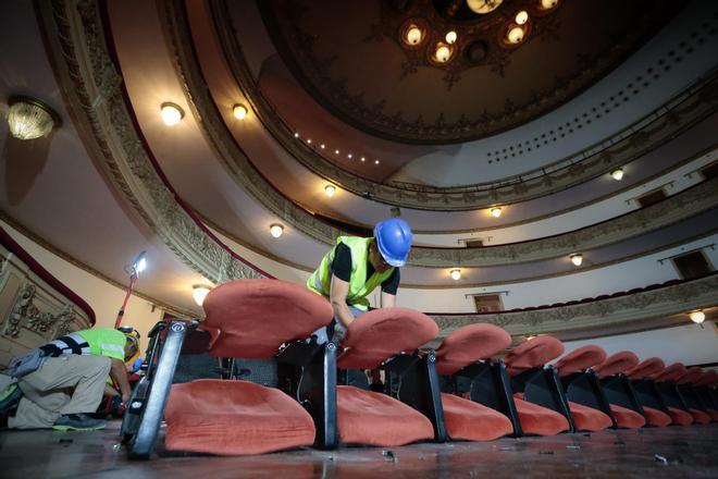 Visita al Teatro Guimerá por el inicio de las obras