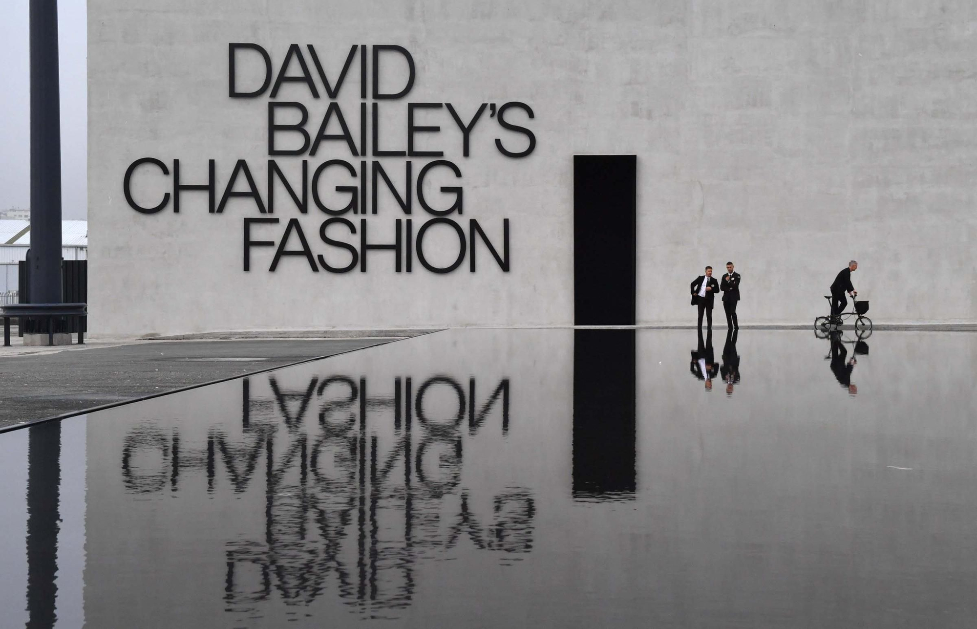 La exposición David Bailey's Changing Fashion abre sus puertas en A Coruña con la Fundación Marta Ortega
