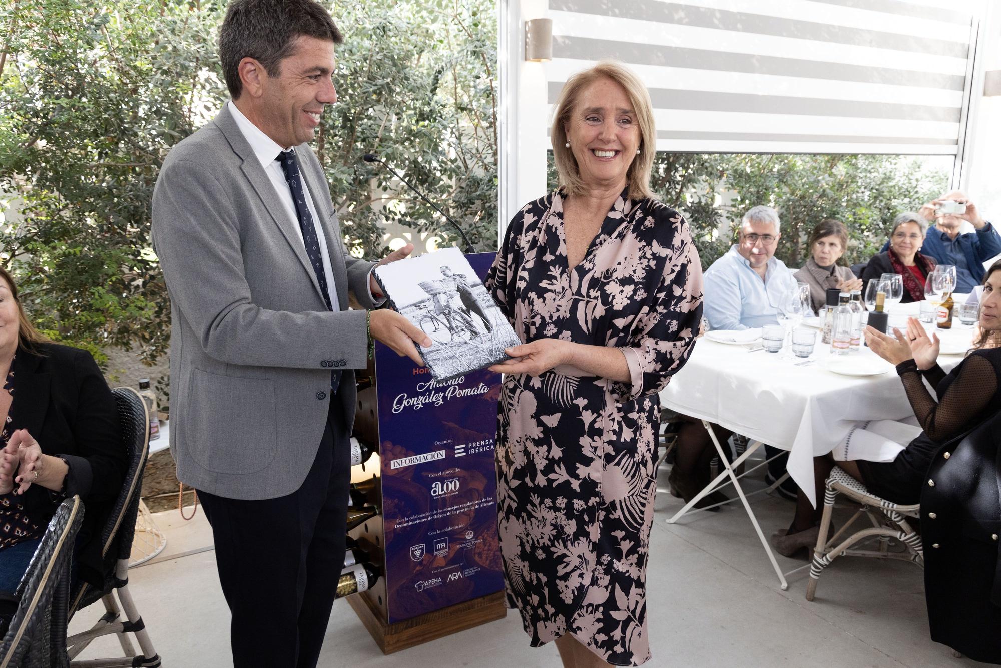 Emotivo homenaje a Antonio González Pomata impulsor de «Menjars de la Terra»