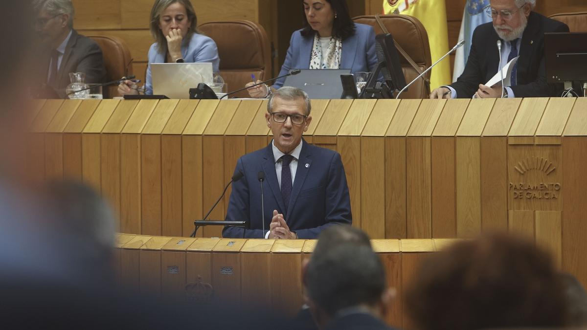 Rueda, durante su intervención ante el Parlamento
