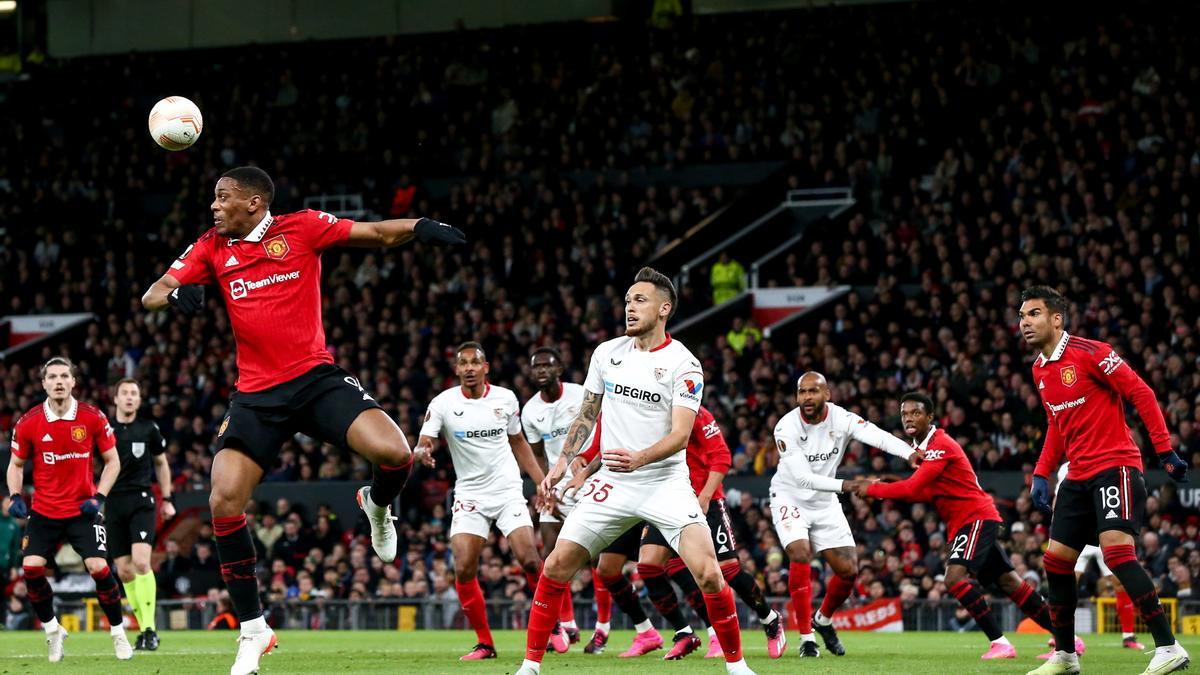 Resumen, goles y highlights del Manchester United 2 - 2 Sevilla de la ida de cuartos de final de la Europa League