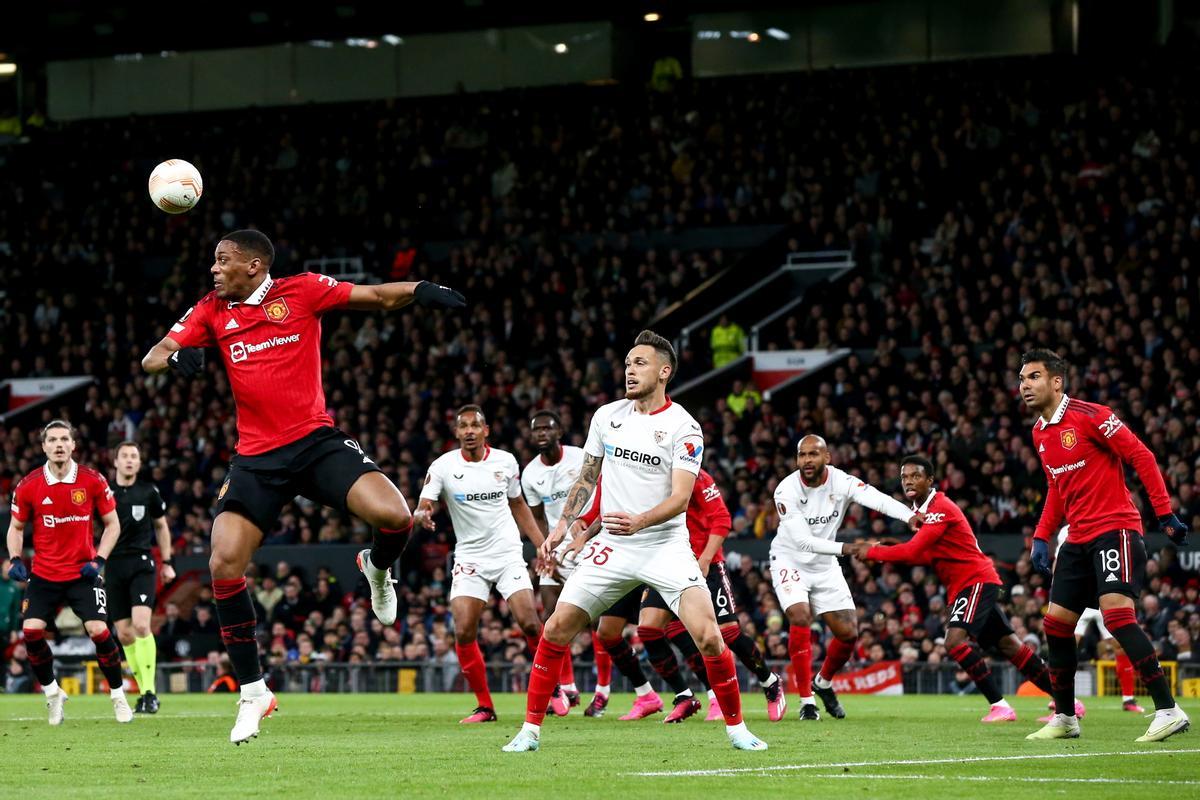 Resumen, goles y highlights del Manchester United 2 - 2 Sevilla de la ida de cuartos de final de la Europa League