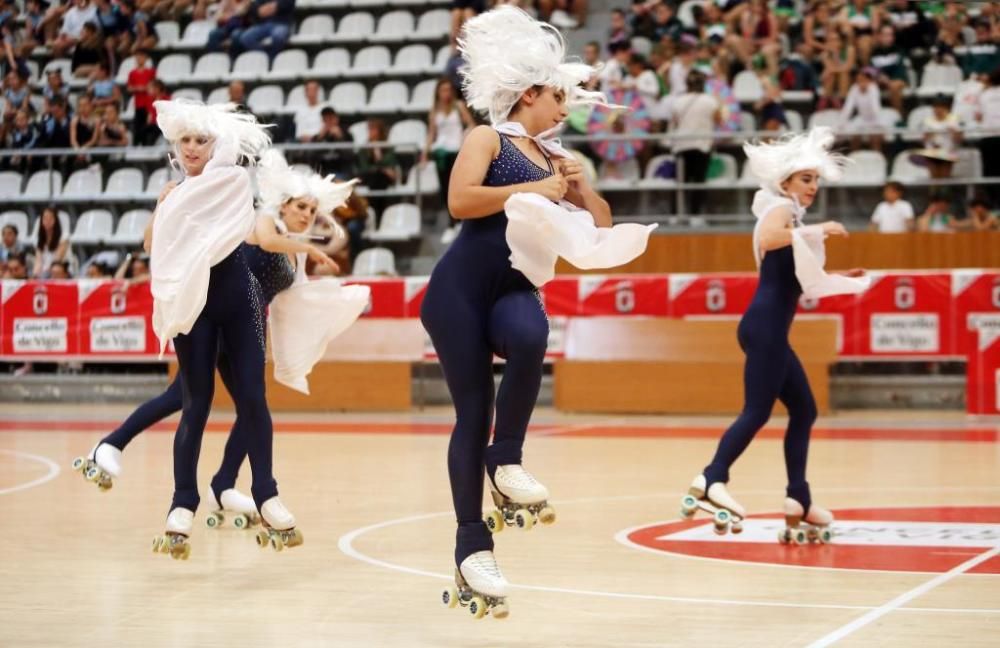 El Día del Patín congregó en As Travesas a 2.000 deportistas