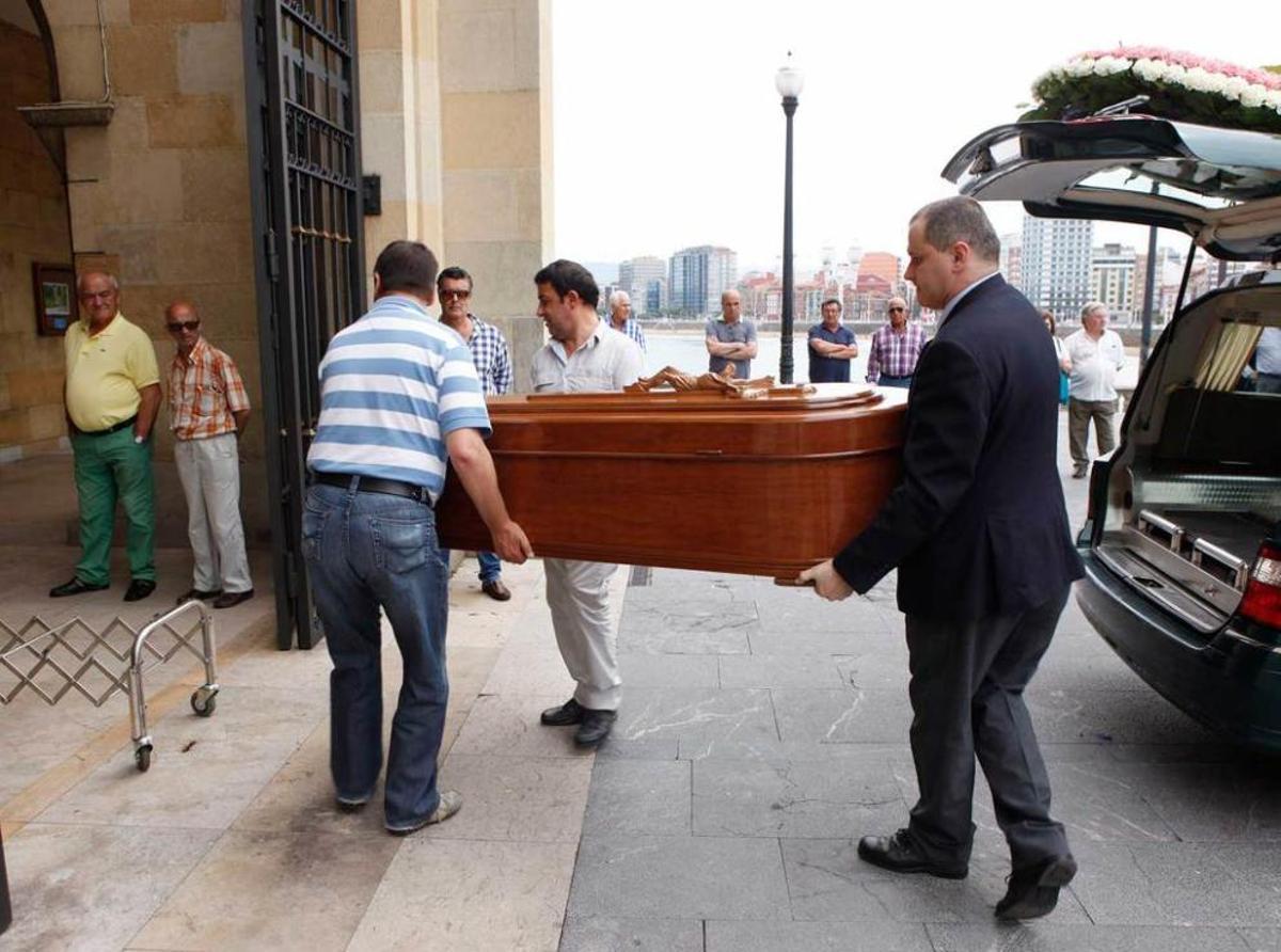 Gijón despide a la hostelera Sonia Mitre tras una muerte "imposible de justificar"