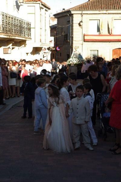 Fuentesaúco arropa a la Virgen de la Antigua