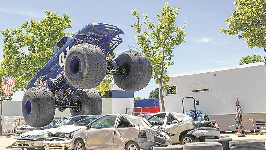 Un espectacular ‘Motor Show’ encandila a Vila-real