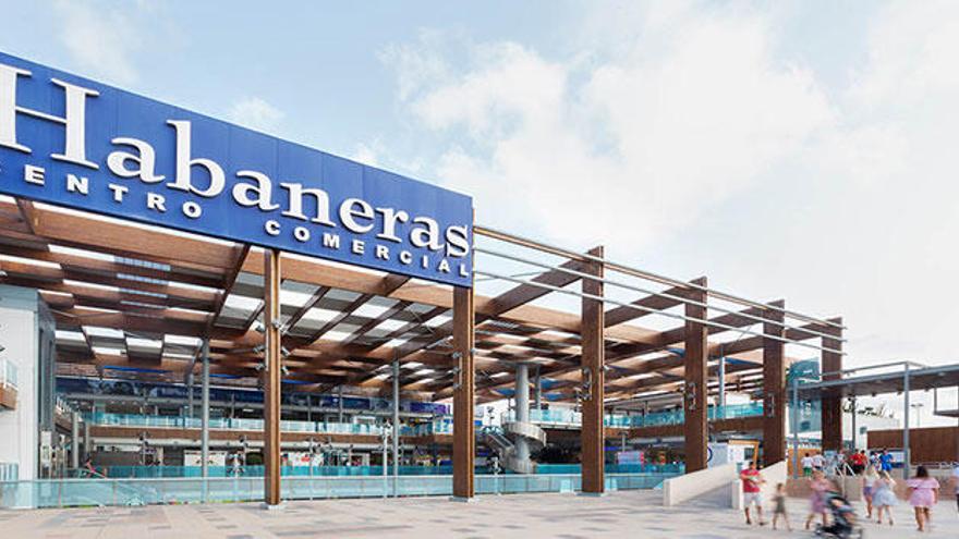 El centro comercial Habaneras mejora su oferta comercial y amplía sus servicios