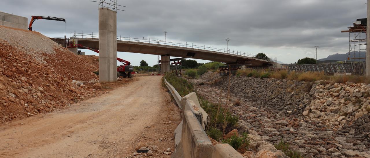 Las obras en el Enlace Sur de Oliva, en una imagen reciente.