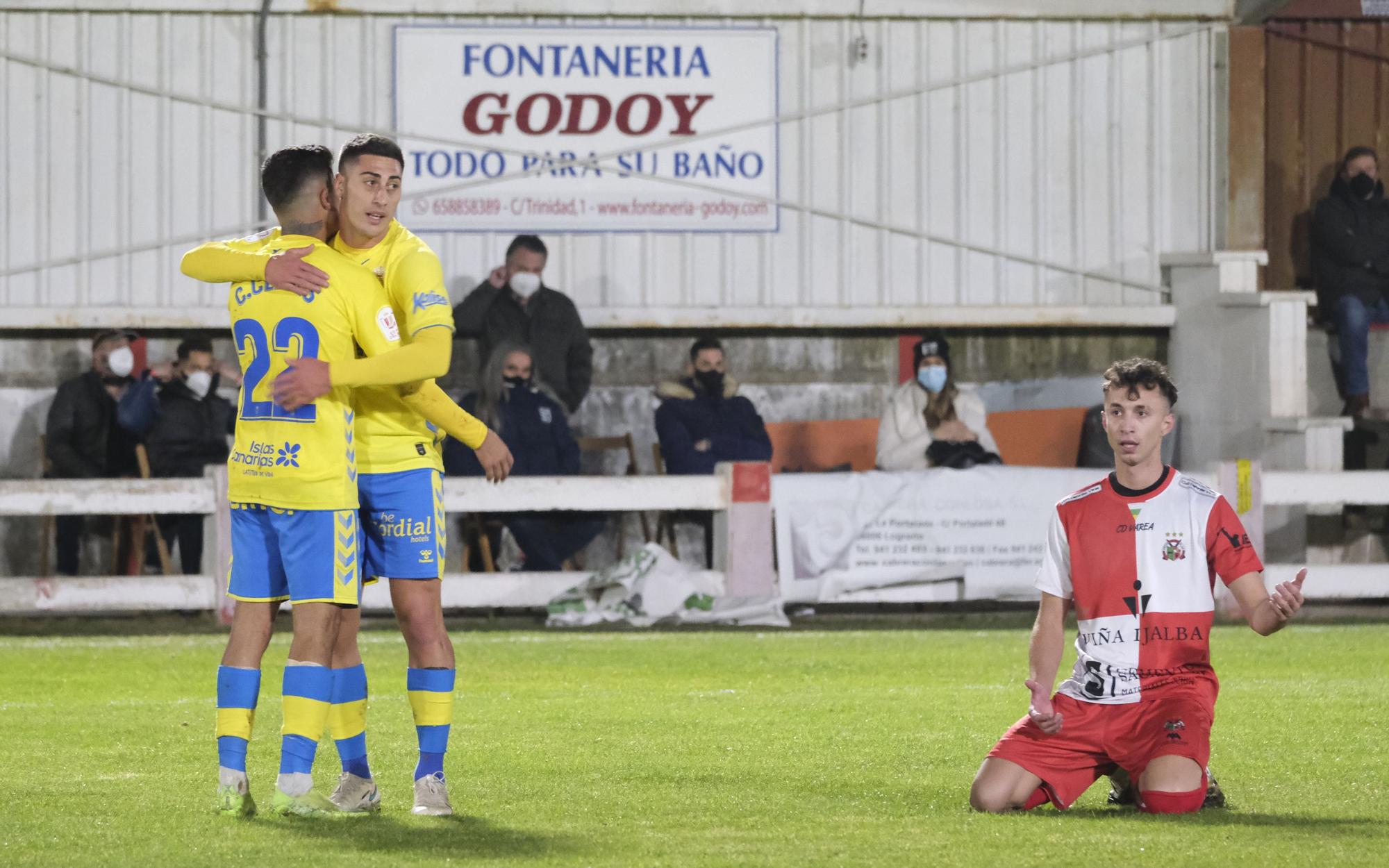 La UD vence con comodidad al CD Varea