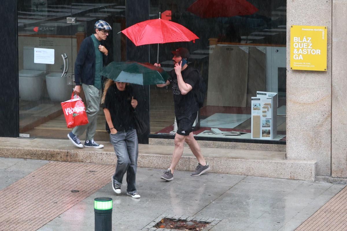 Vuelve la lluvia a Vigo tras la ola de calor.