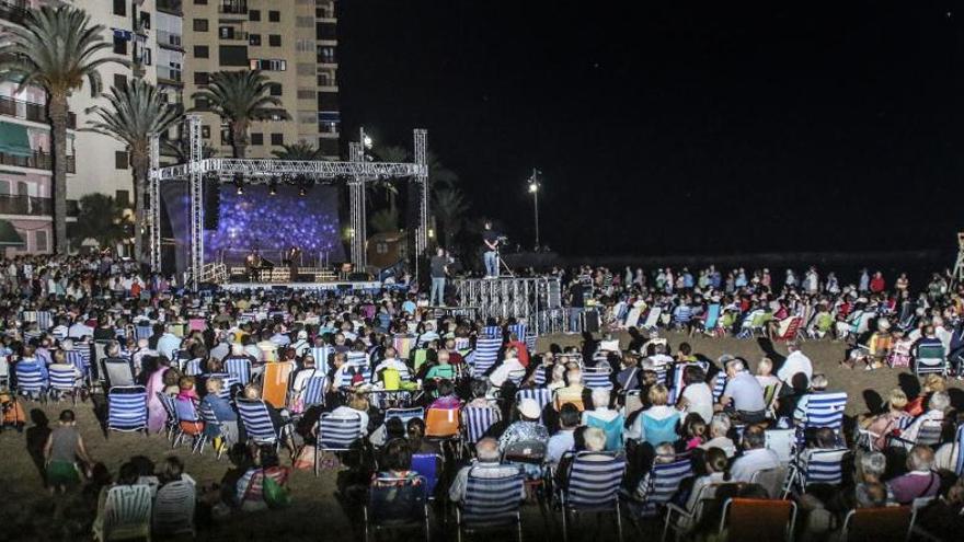 Edición de 2014 de las Habaneras en la playa del Cura