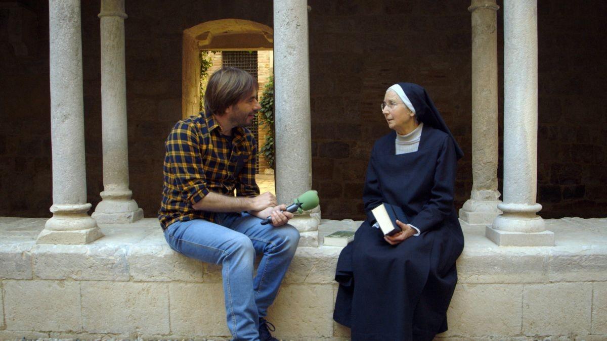 Quim Masferrer con una religiosa del monasterio