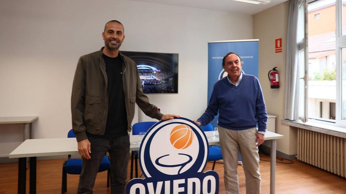 Javi Rodríguez, a la izquierda, y Fernando Villabella