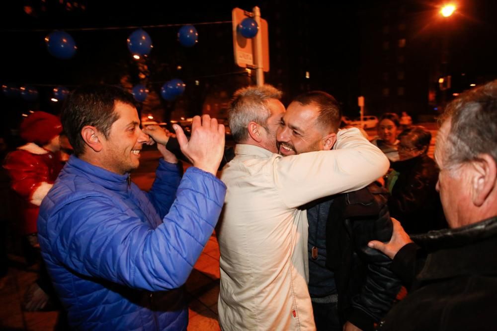 Cariñoso recibimiento a Carlos Muñoz tras 7 años viajando por el mundo