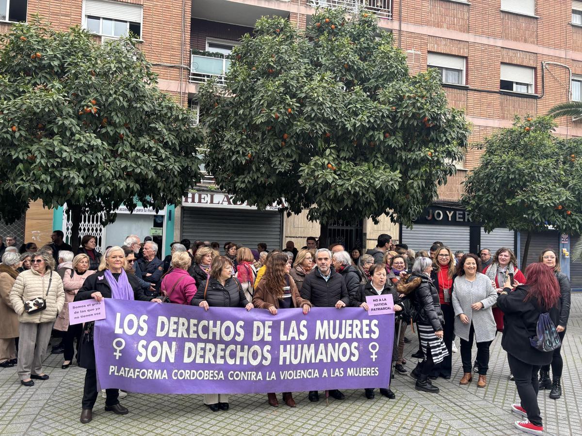 Acto reivindicativo de la mujer de cara al 8 de marzo, en Valdeolleros.