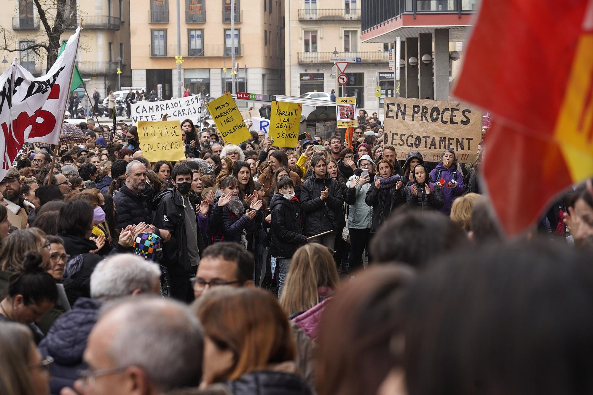 Manifestació del professorat en contra del Departament d'Educació a Girona