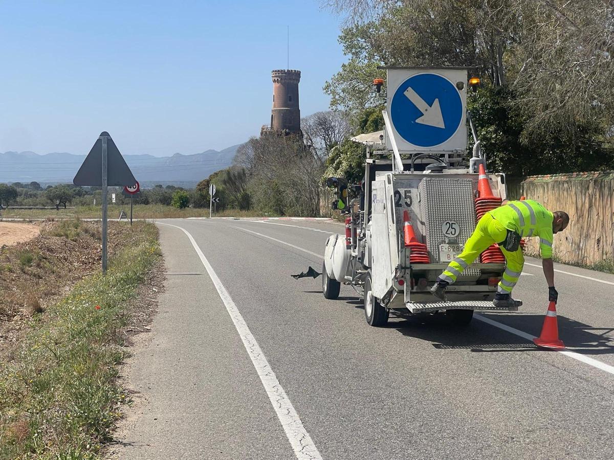 Trabajos de mejora en la carretera T-314 entre Reus y Cambrils (Baix Camp), iniciados esta semana por la Diputació de Tarragona.