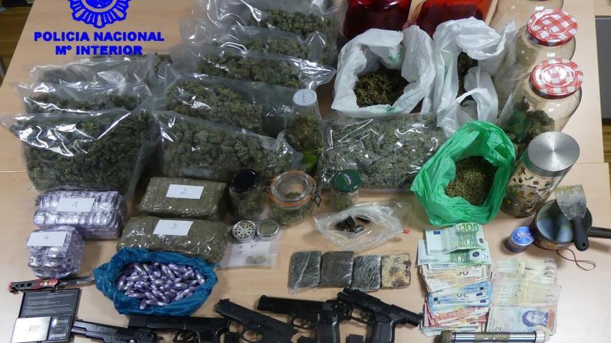 Lo que ocultaba el tiroteo de Vigo: kilos de droga, armas simuladas y cientos de euros