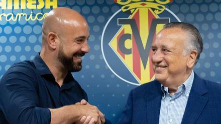 Pepe Reina, feliz junto a Fernando Roig