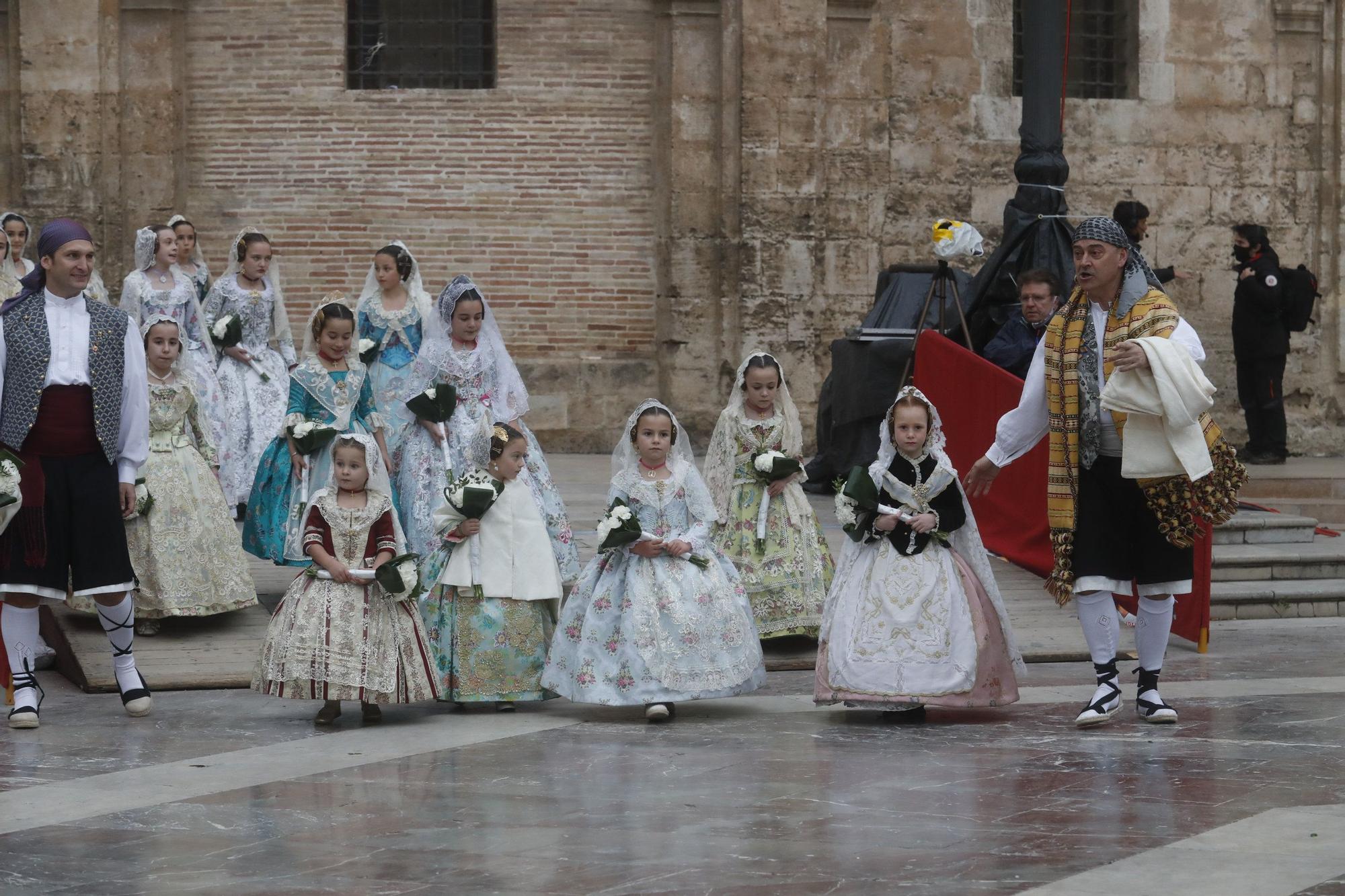 Búscate en el segundo día de ofrenda por la calle de la Paz (entre las 17:00 a las 18:00 horas)