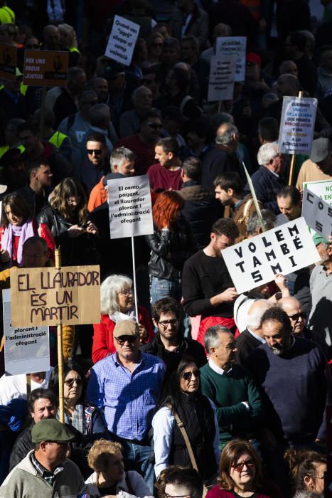 FOTOS: La tractorada de los agricultores toma València