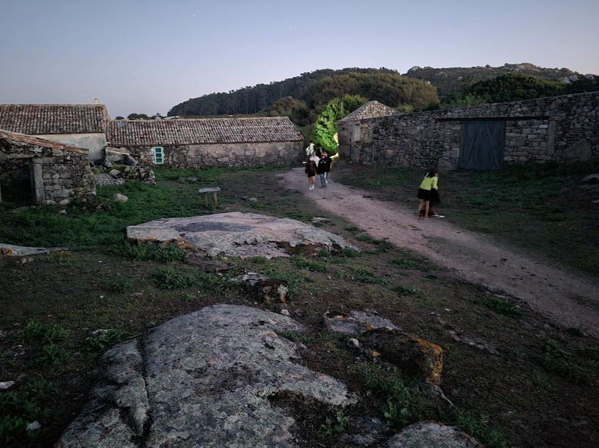 La llegada a la aldea.